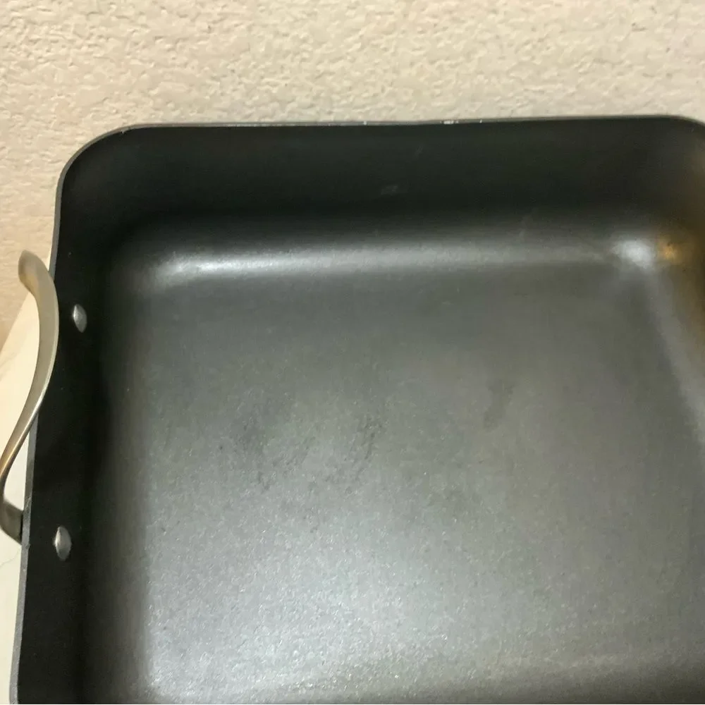 Calphalon Hard Anodized Nonstick 16